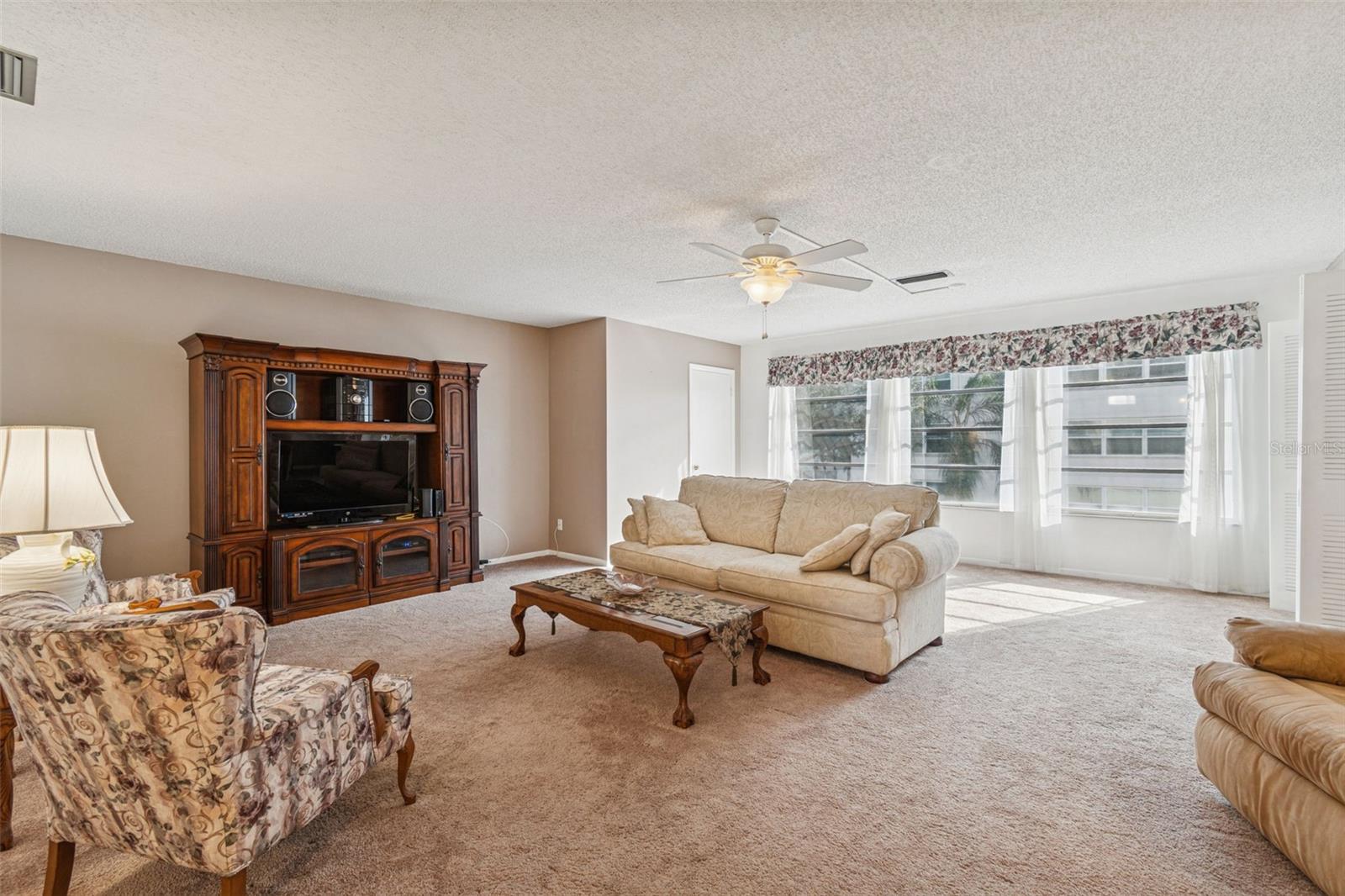 Image 13 of 65 For 5623 80th Street N 314