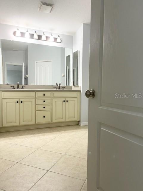 Image 24 of 49 For 7876 Tuscany Woods Drive