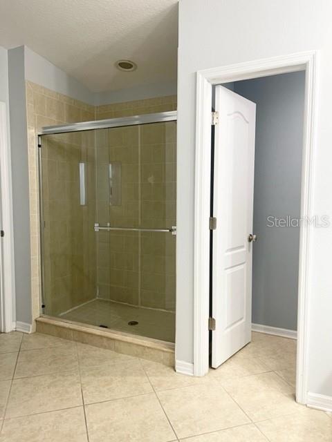 Image 25 of 49 For 7876 Tuscany Woods Drive