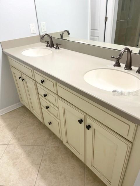 Image 26 of 49 For 7876 Tuscany Woods Drive