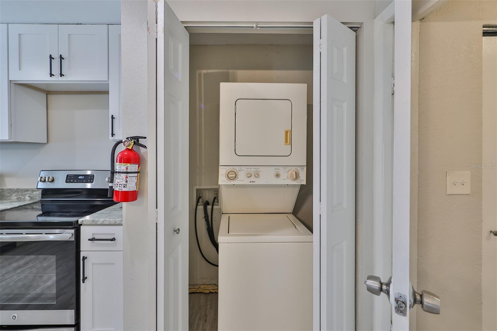 Image 13 of 72 For 3631 Park Street N