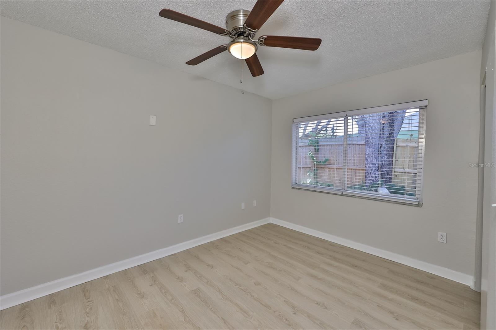 Image 20 of 72 For 3631 Park Street N