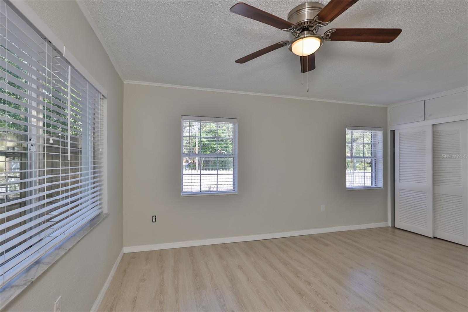 Image 25 of 72 For 3631 Park Street N