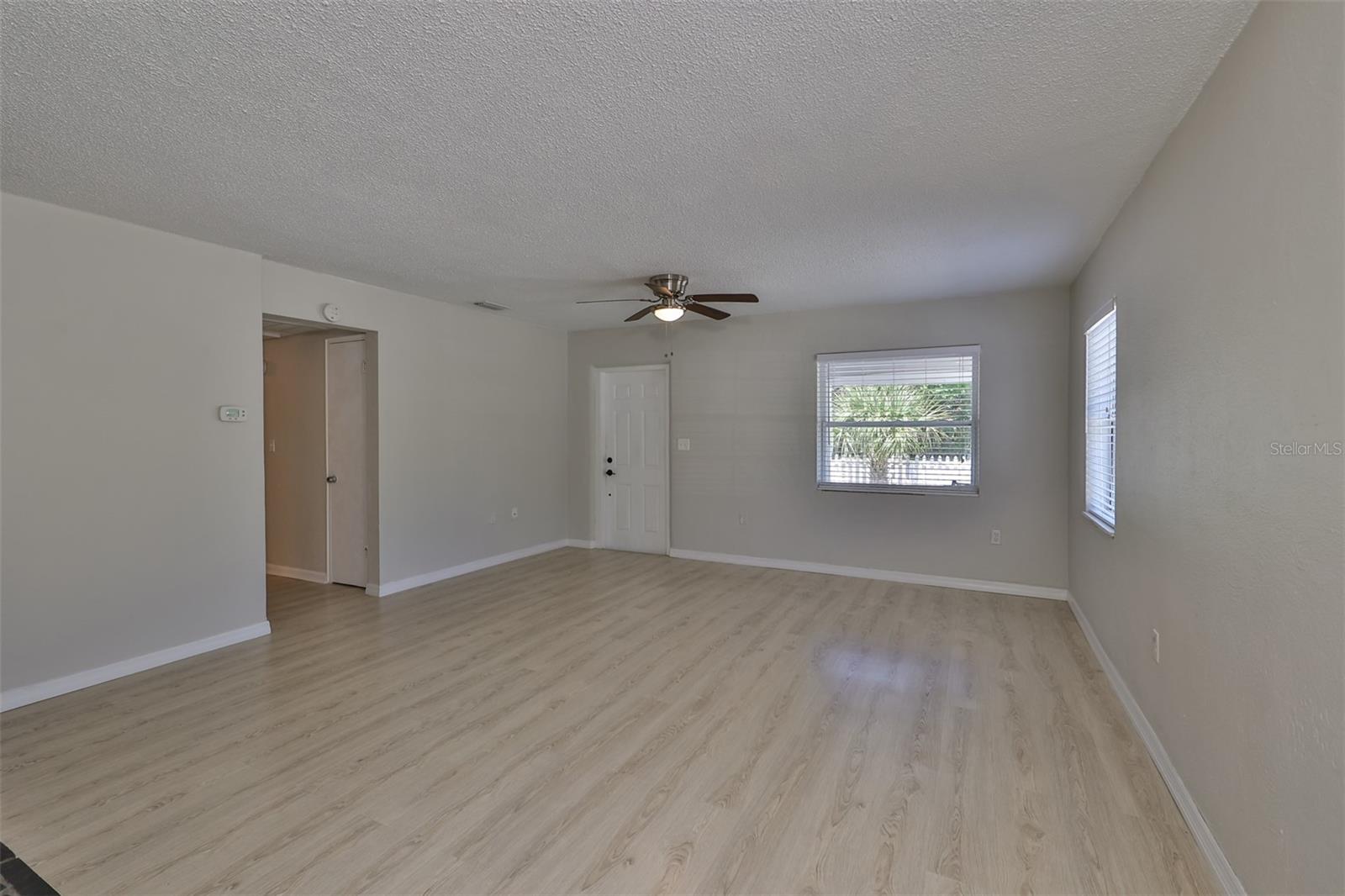 Image 26 of 72 For 3631 Park Street N