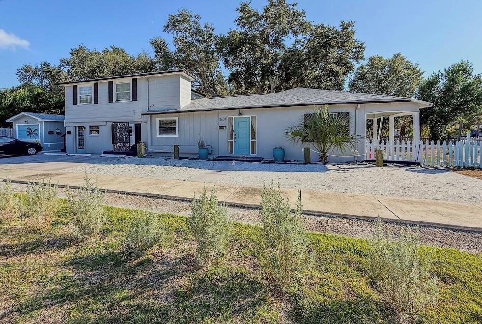 Image 4 of 72 For 3631 Park Street N