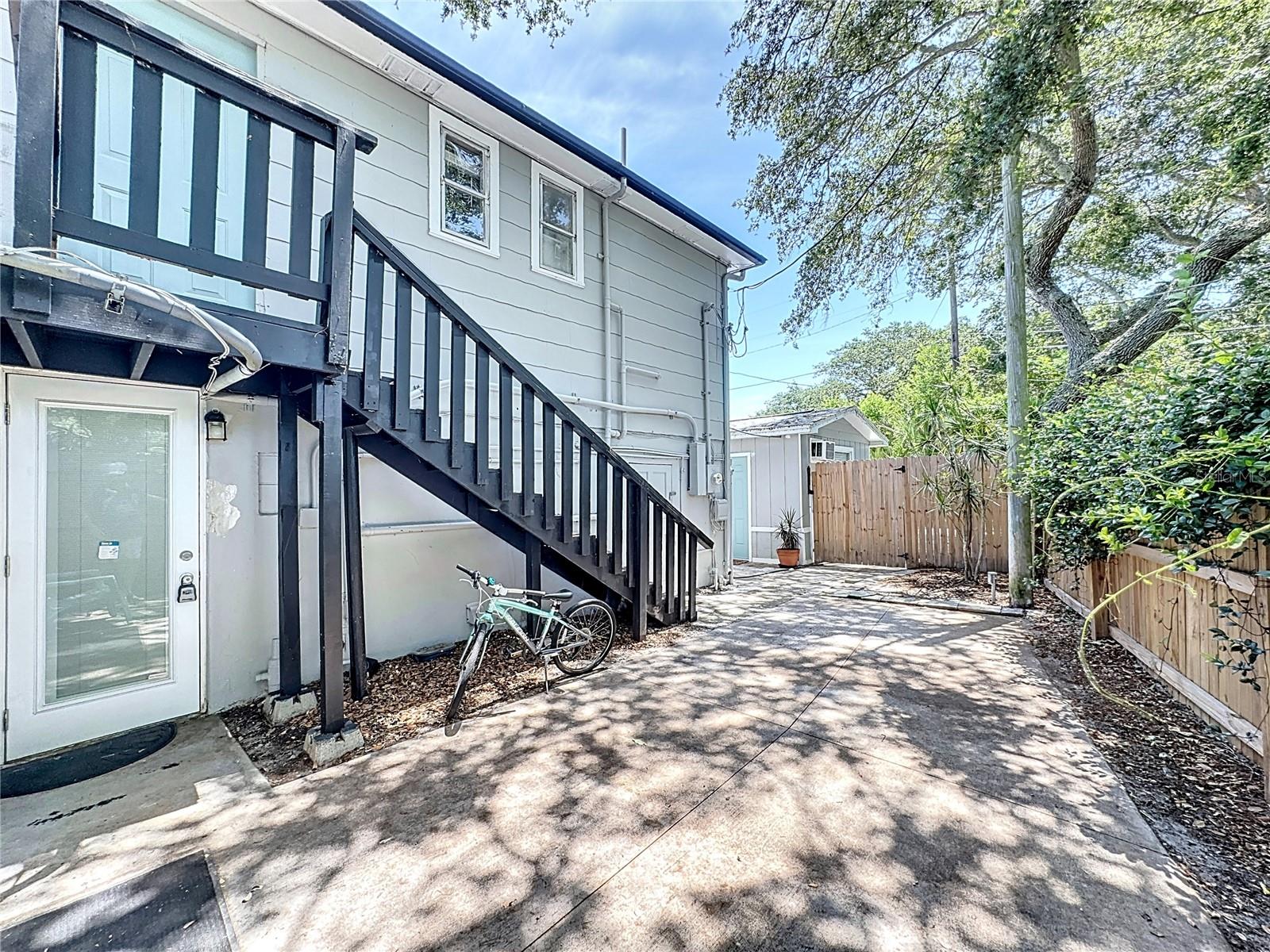 Image 46 of 72 For 3631 Park Street N