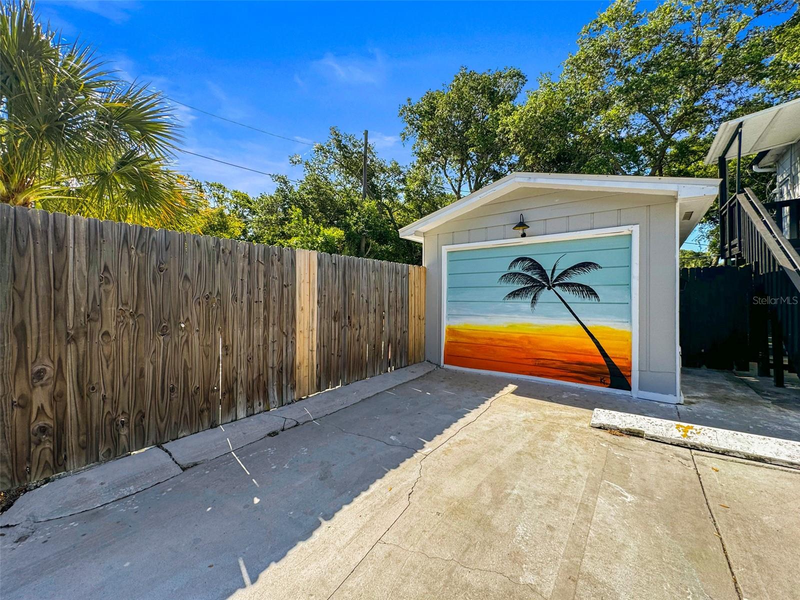 Image 5 of 72 For 3631 Park Street N