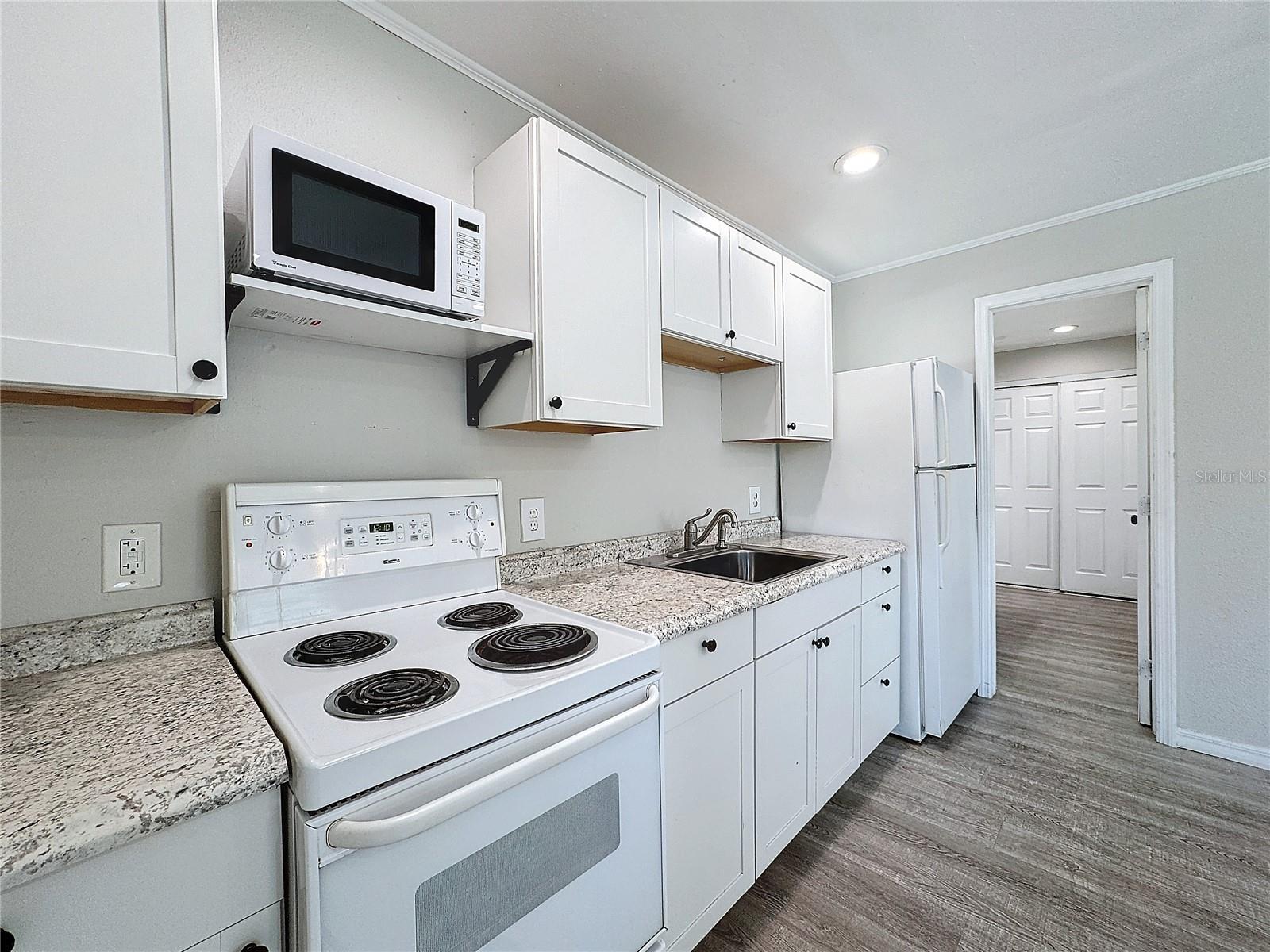 Image 52 of 72 For 3631 Park Street N