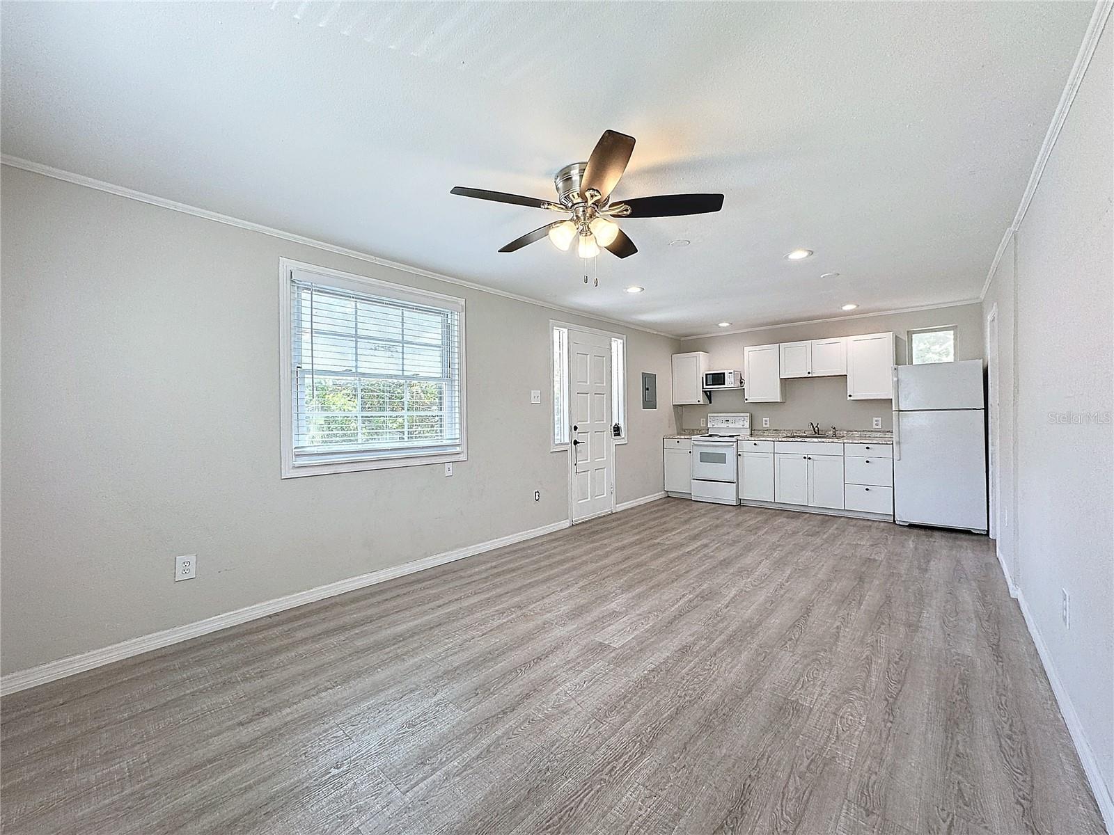 Image 53 of 72 For 3631 Park Street N