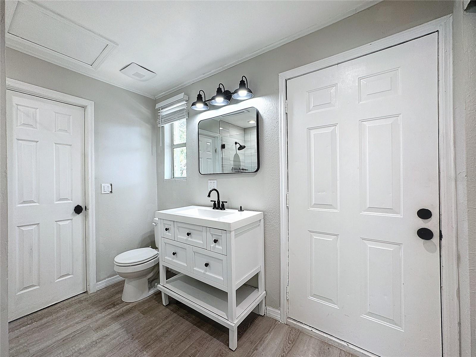 Image 60 of 72 For 3631 Park Street N