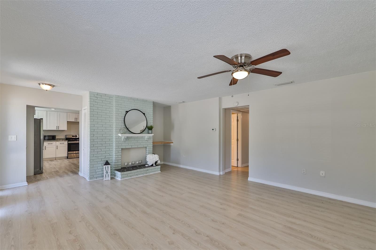 Image 8 of 72 For 3631 Park Street N