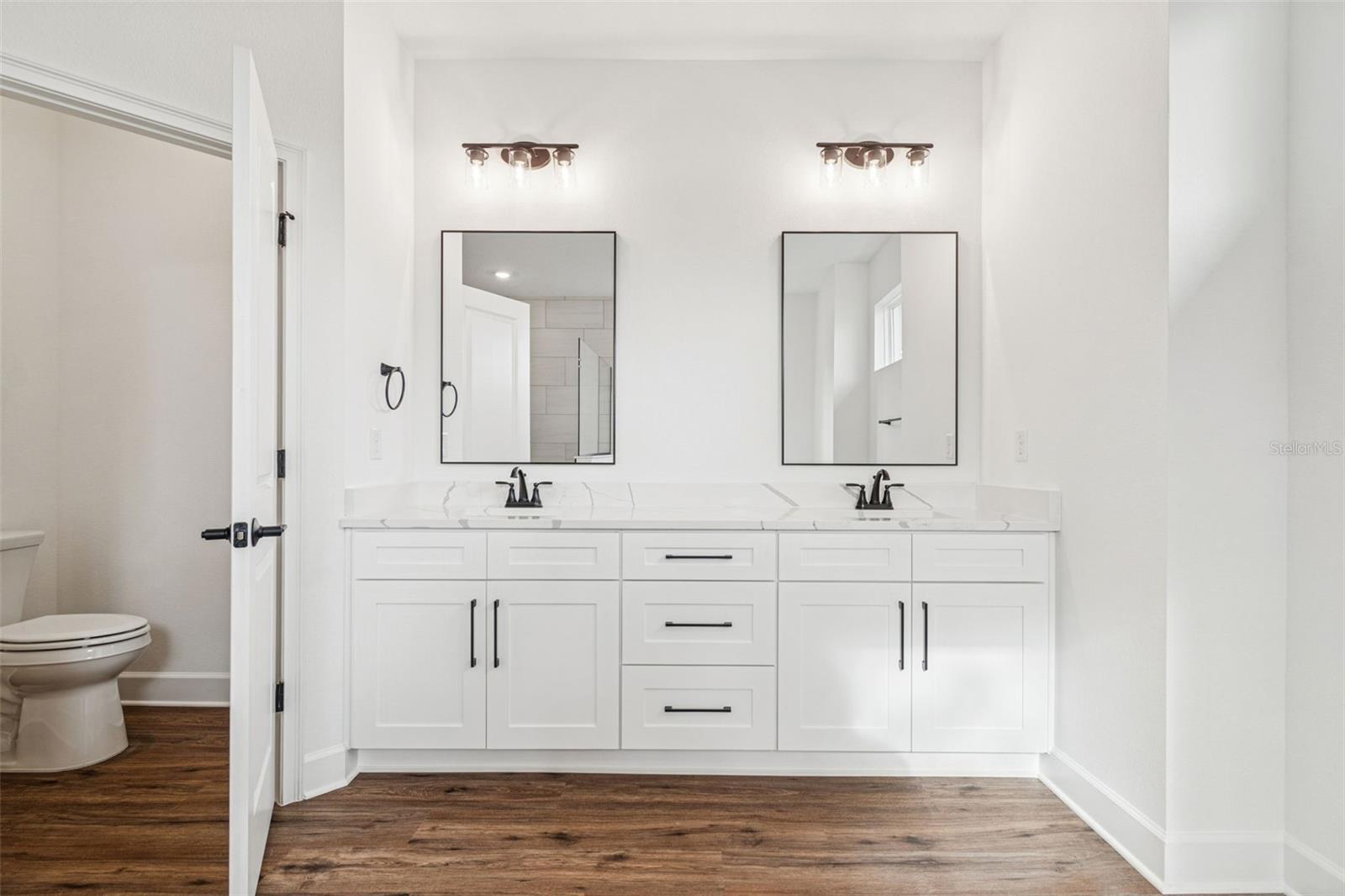 Image 23 of 95 For 2291 Fayson Lane