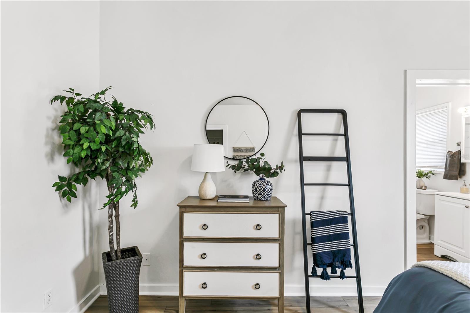 Image 24 of 30 For 2601 19th Street