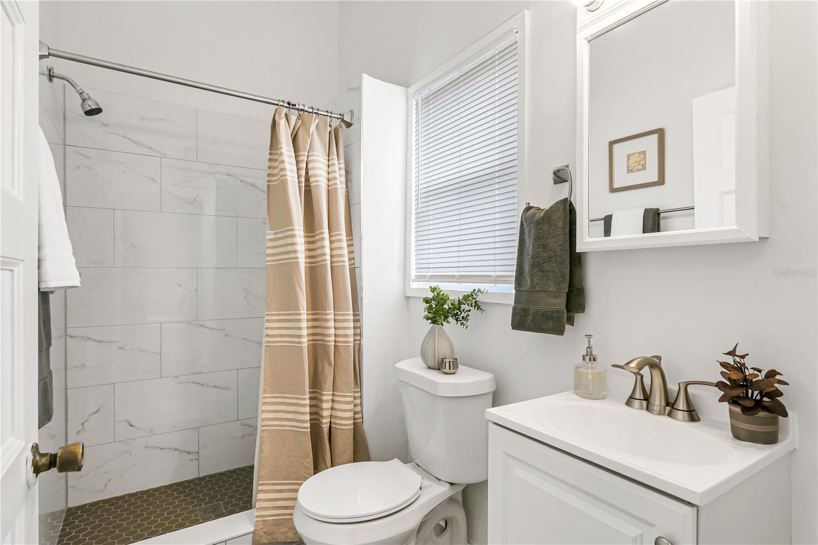 Image 25 of 30 For 2601 19th Street