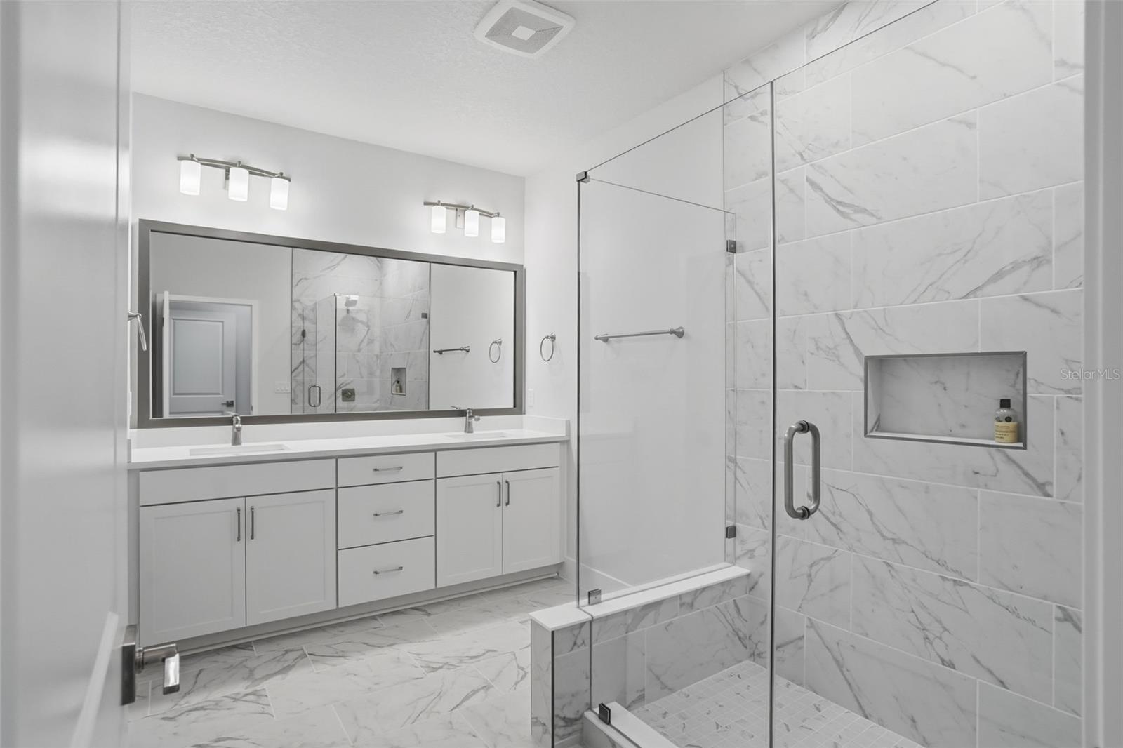 Image 23 of 30 For 2123 1st Avenue N