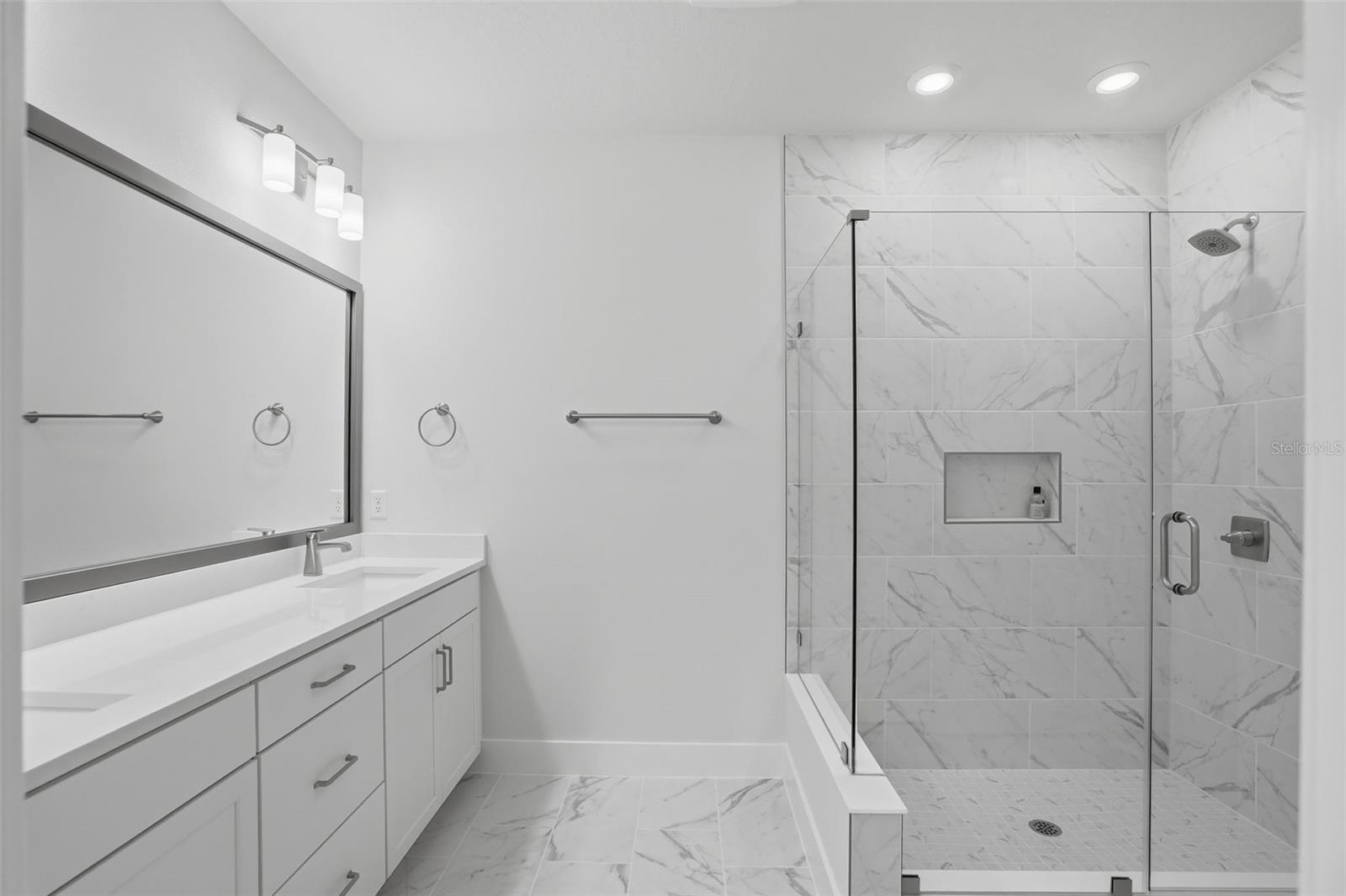 Image 24 of 30 For 2123 1st Avenue N