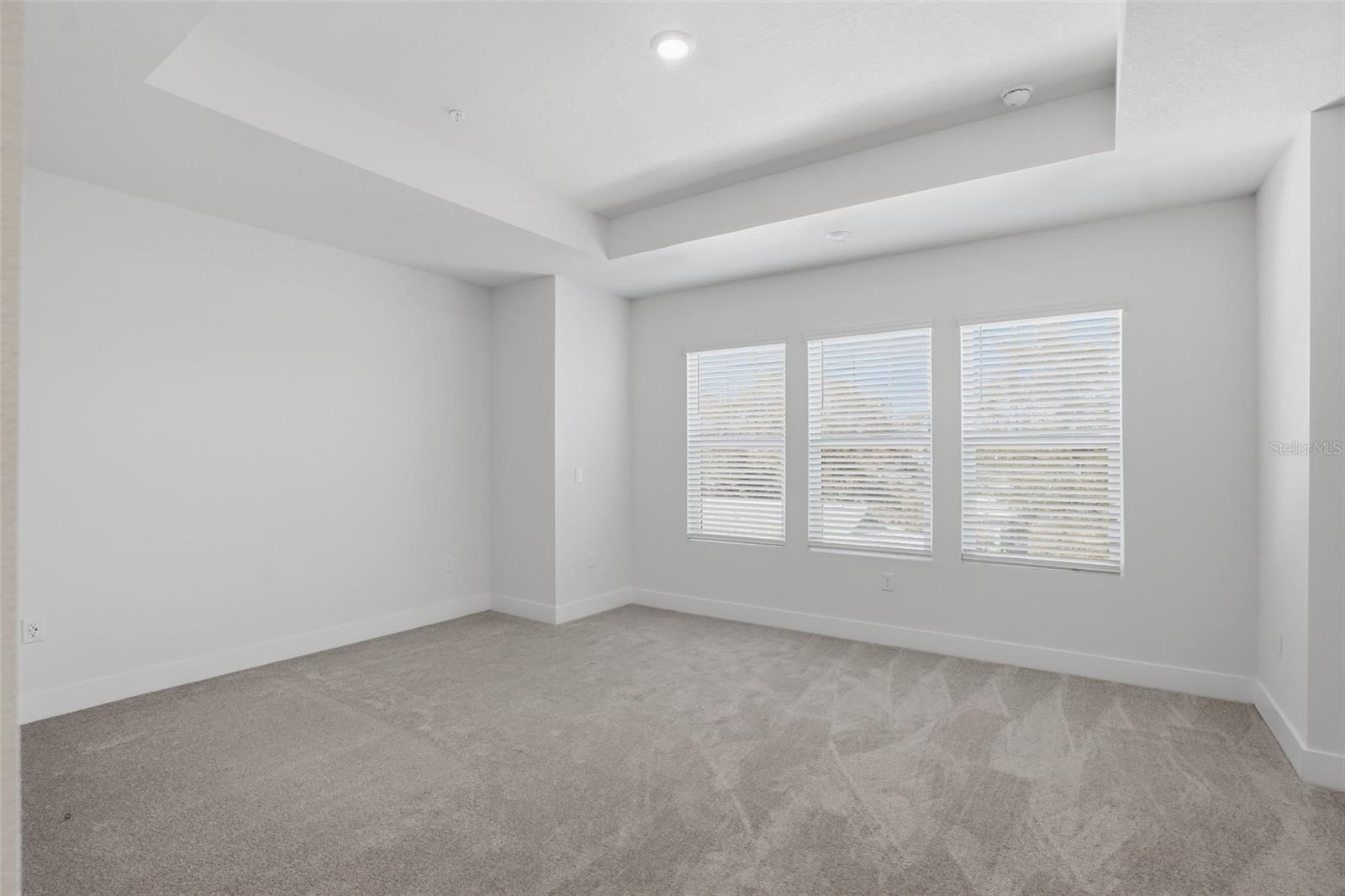 Image 27 of 30 For 2123 1st Avenue N