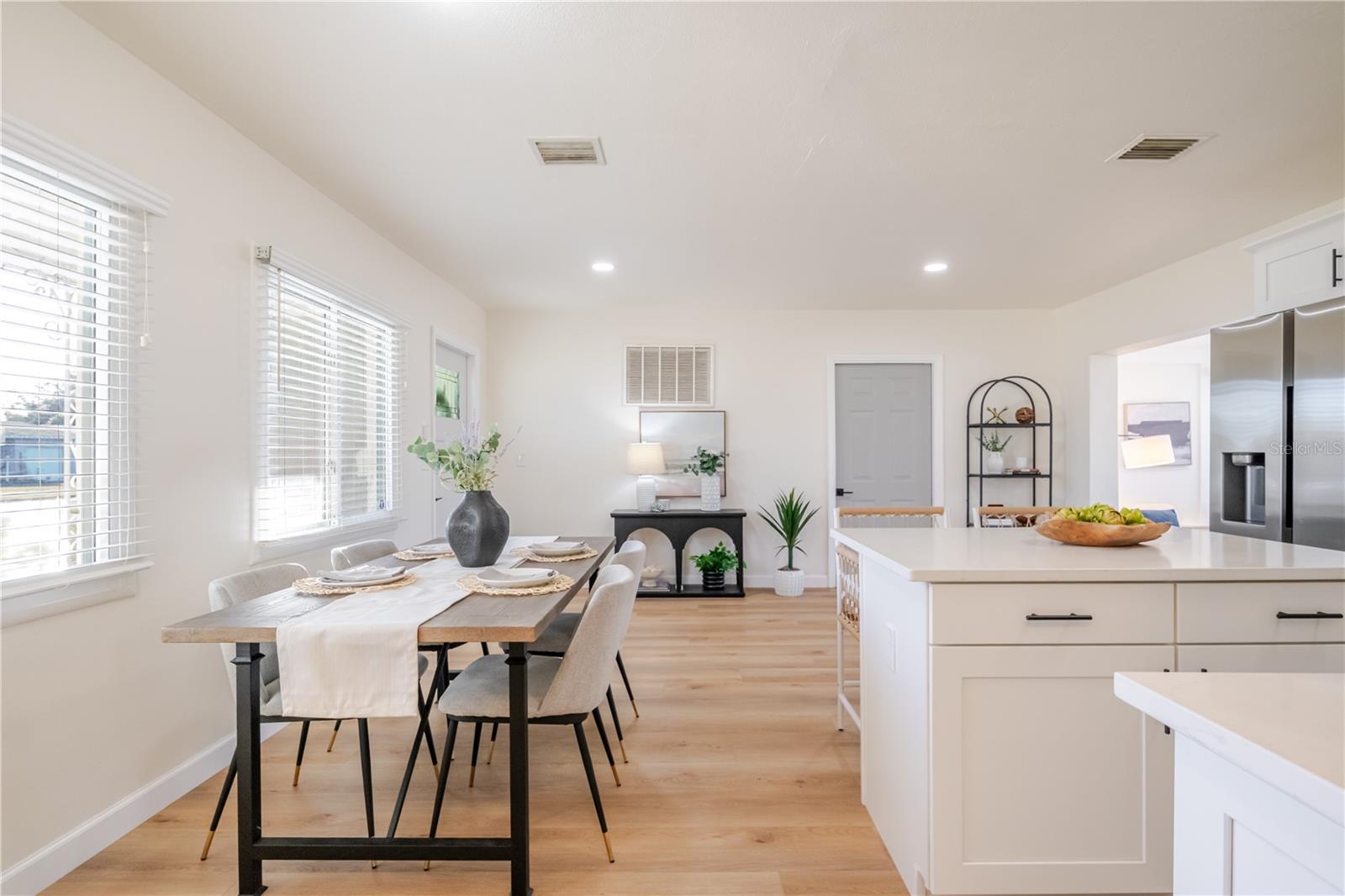 Image 14 of 49 For 5737 3rd Avenue N