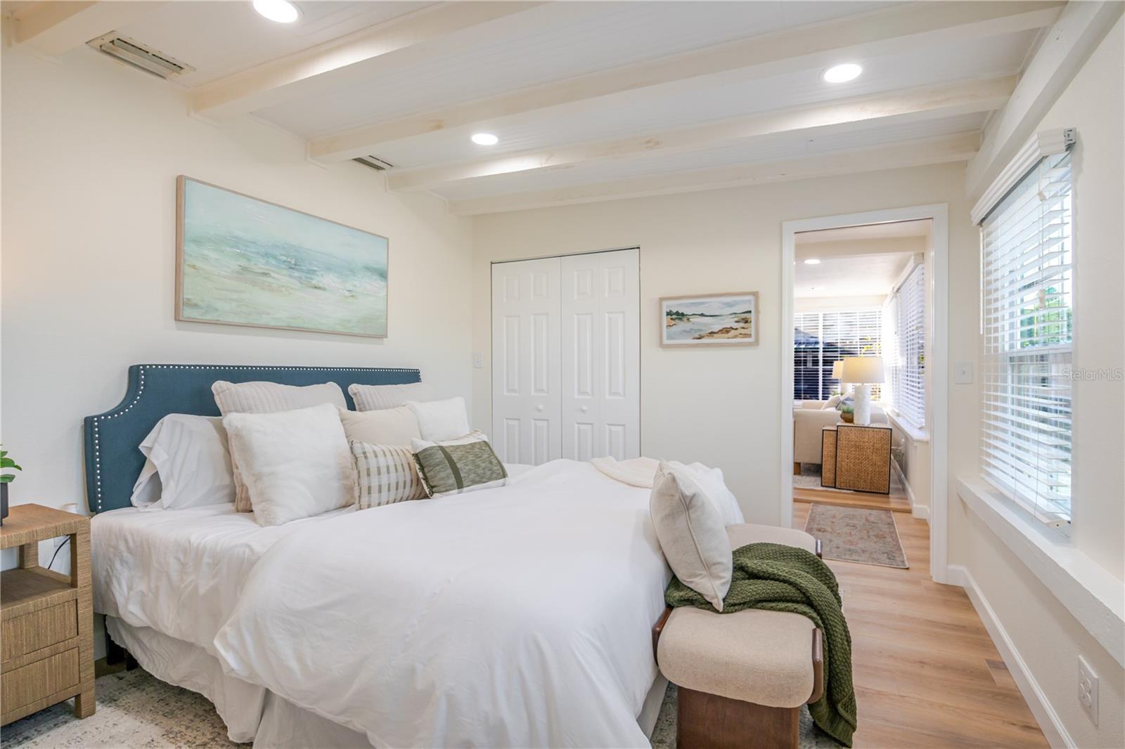 Image 25 of 49 For 5737 3rd Avenue N