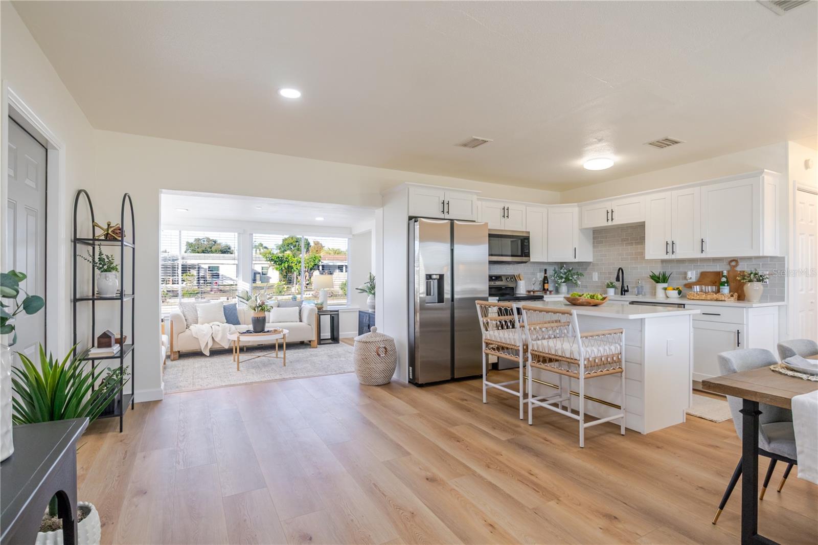 Image 5 of 49 For 5737 3rd Avenue N