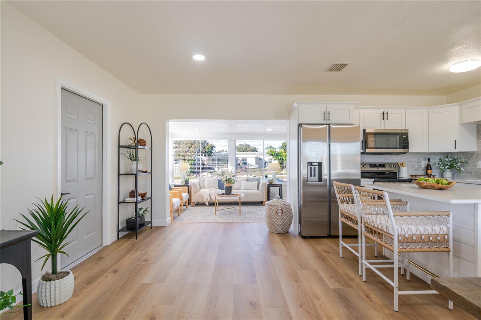 Image 6 of 49 For 5737 3rd Avenue N