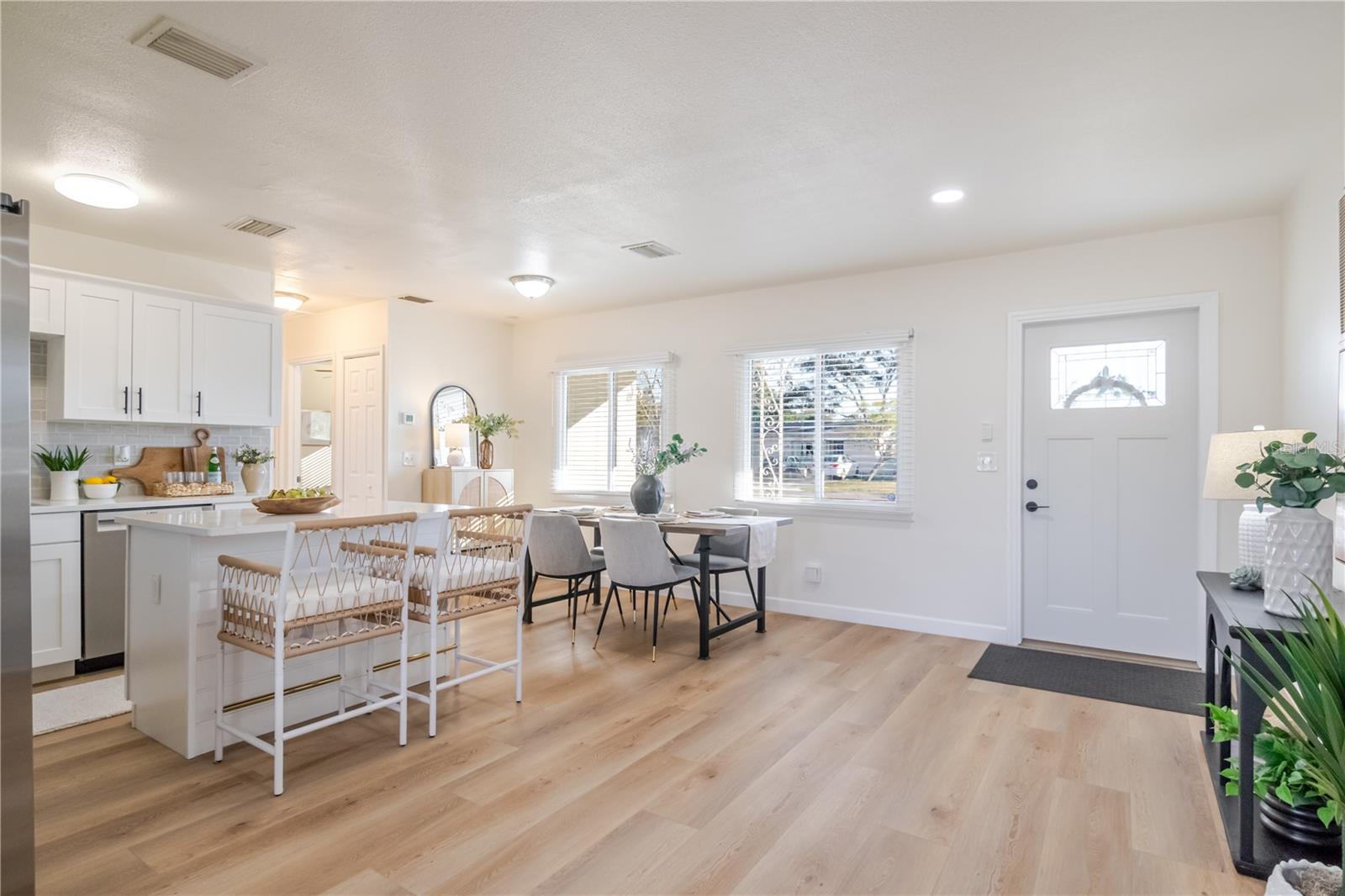 Image 9 of 49 For 5737 3rd Avenue N