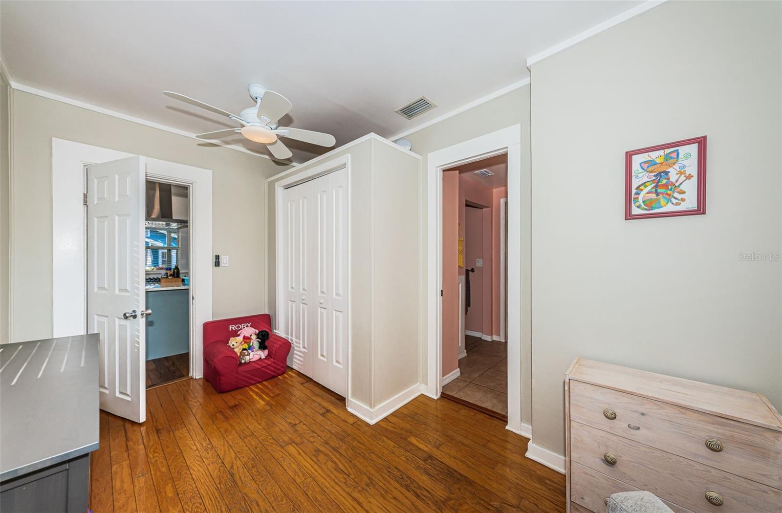 Image 17 of 45 For 1009 8th Street N