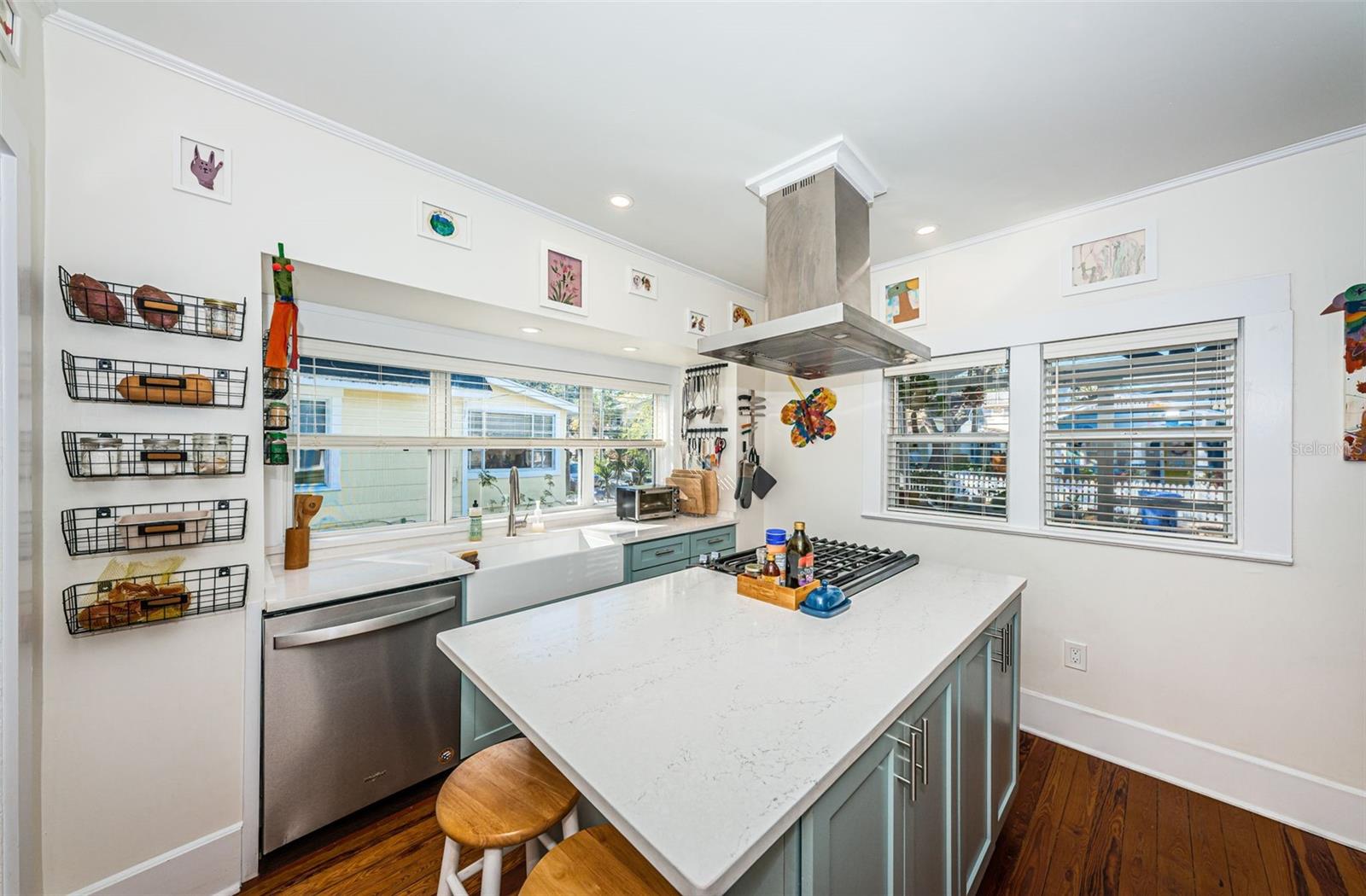 Image 6 of 45 For 1009 8th Street N