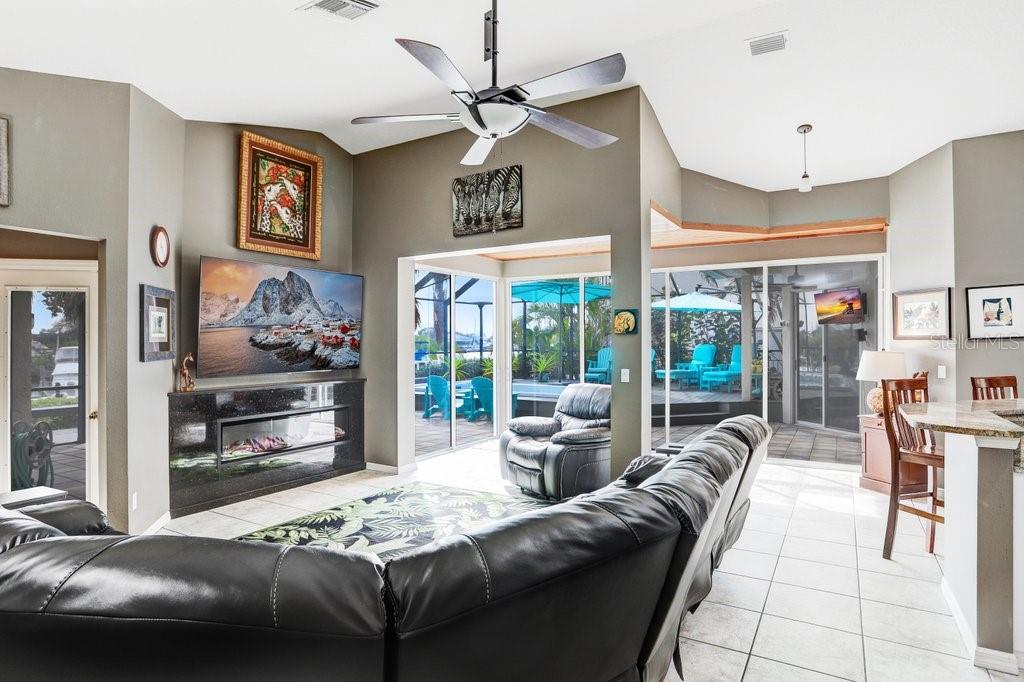 Image 19 of 61 For 1161 Marina Drive