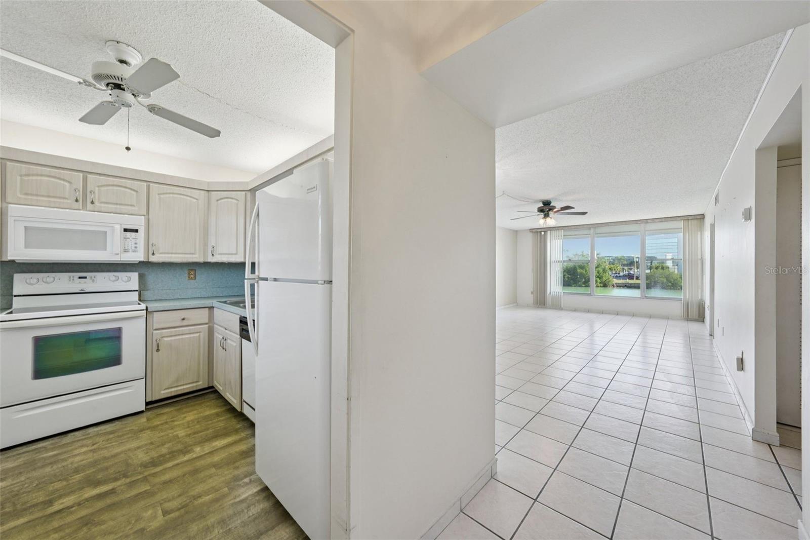 Image 12 of 59 For 7425 Bay Island Drive S 203