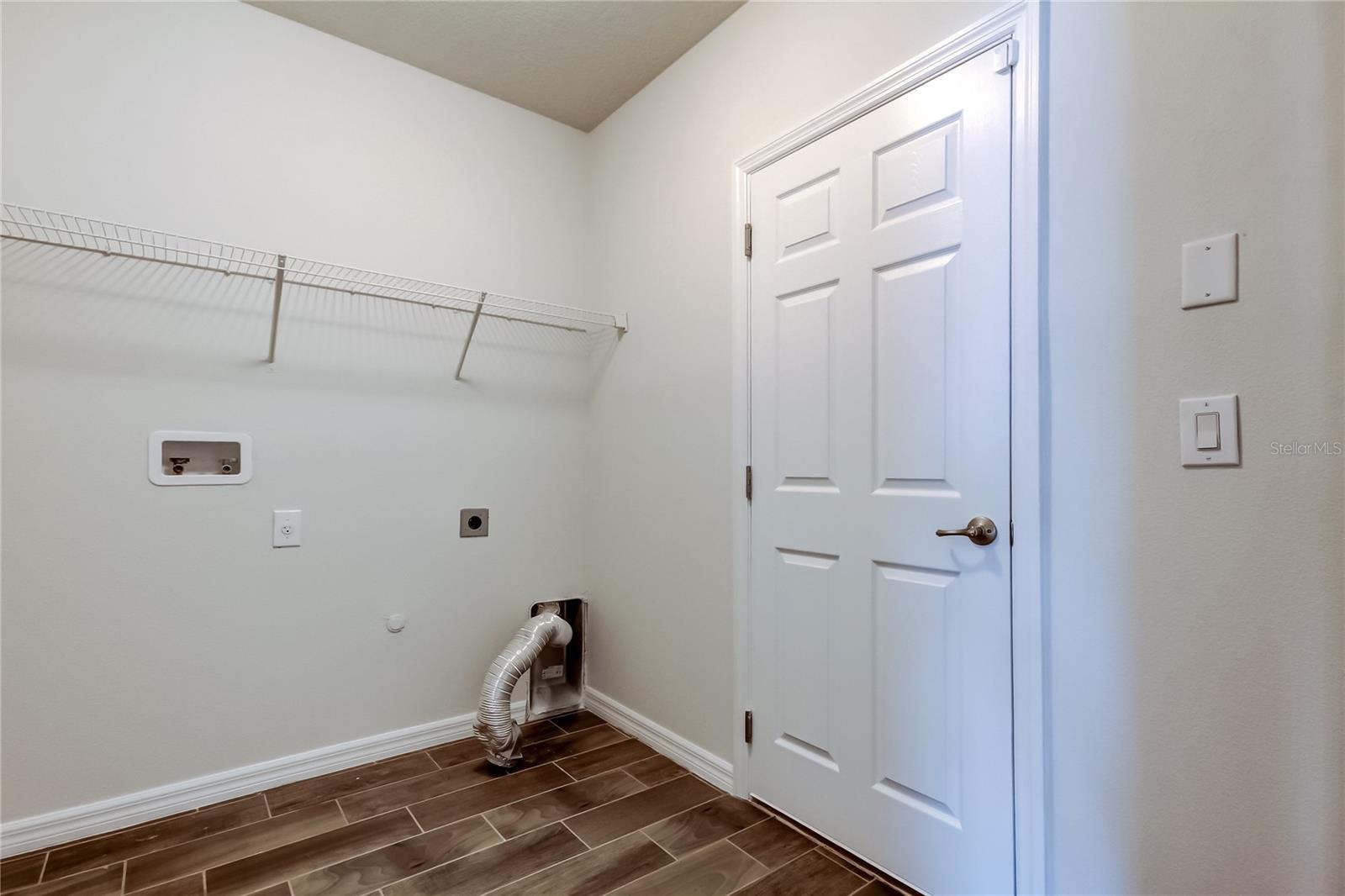 Image 15 of 26 For 5050 Suncatcher Drive