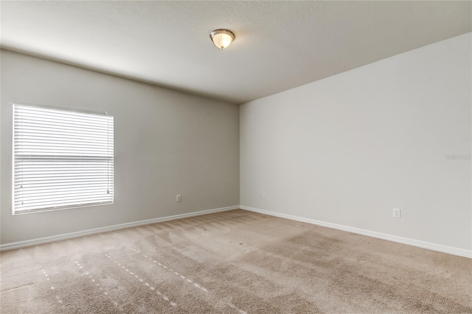 Image 19 of 26 For 5050 Suncatcher Drive