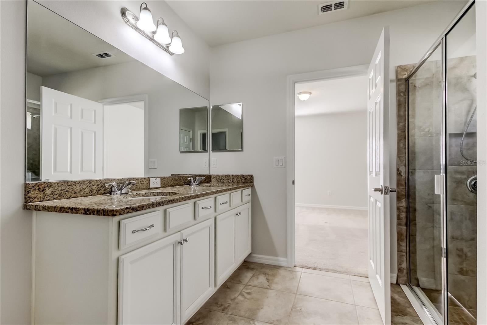 Image 21 of 26 For 5050 Suncatcher Drive