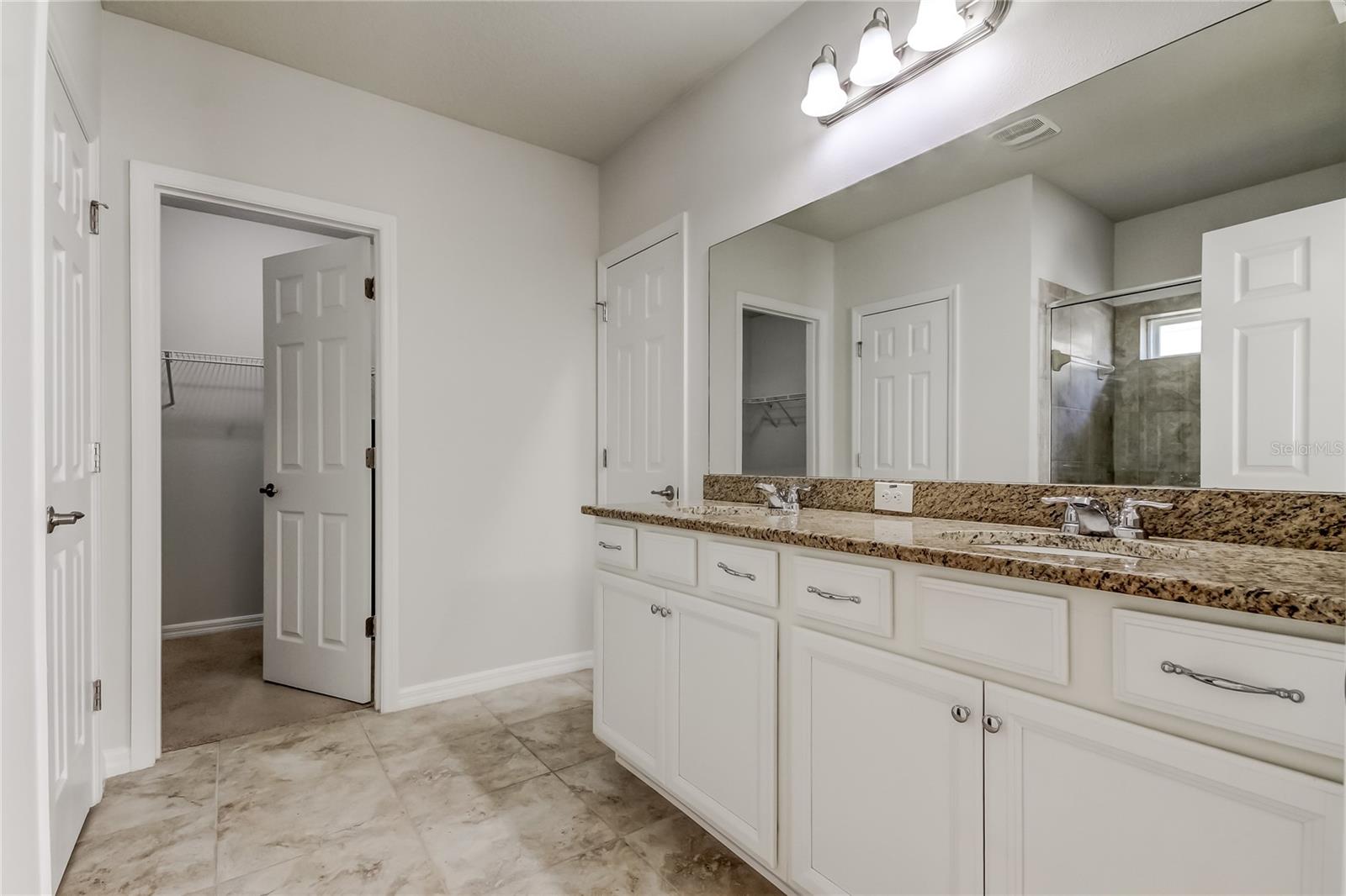 Image 23 of 26 For 5050 Suncatcher Drive