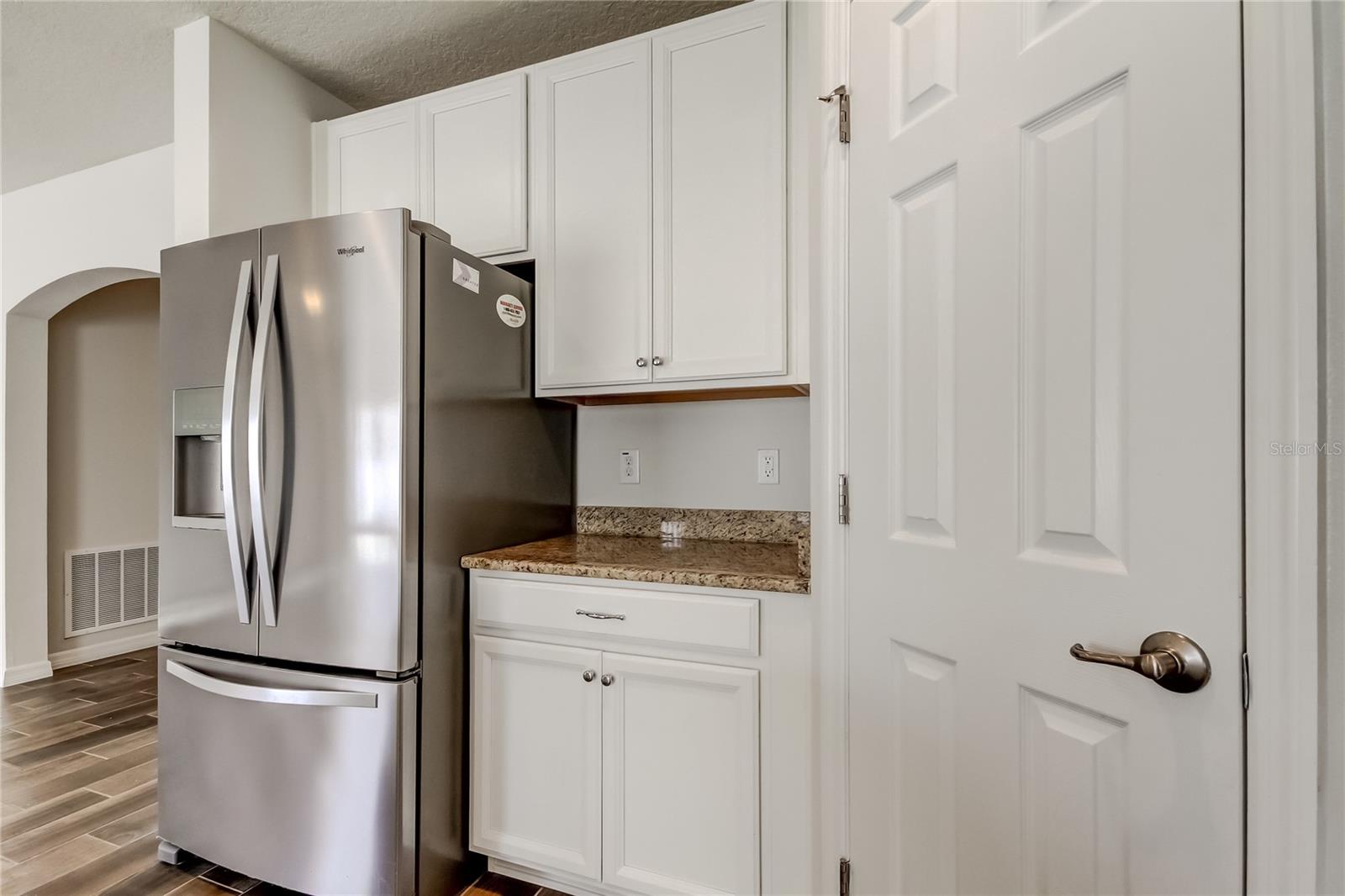 Image 6 of 26 For 5050 Suncatcher Drive