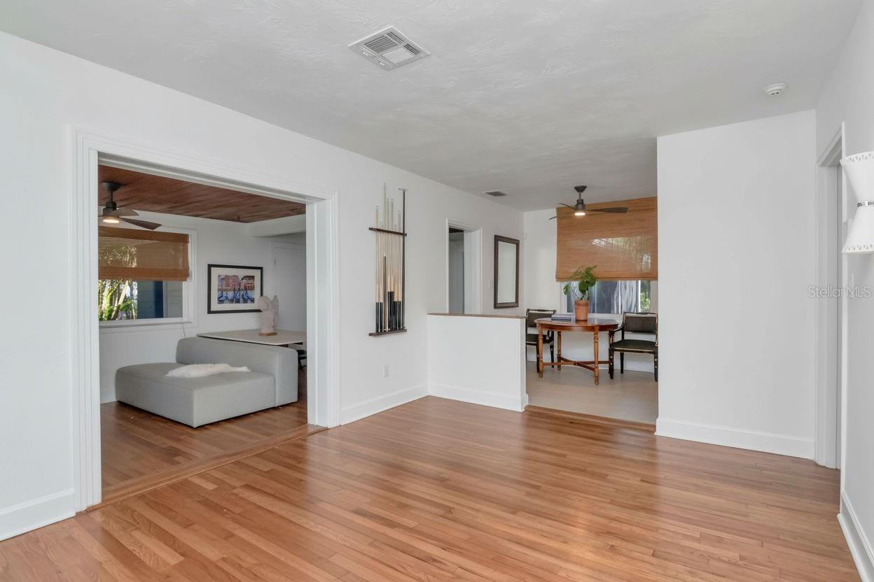 Image 3 of 32 For 6208 Jones Road