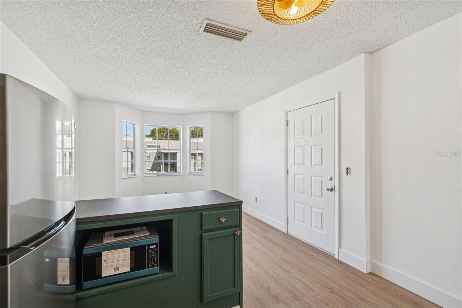 Image 13 of 27 For 4511 Oak Drive R32a