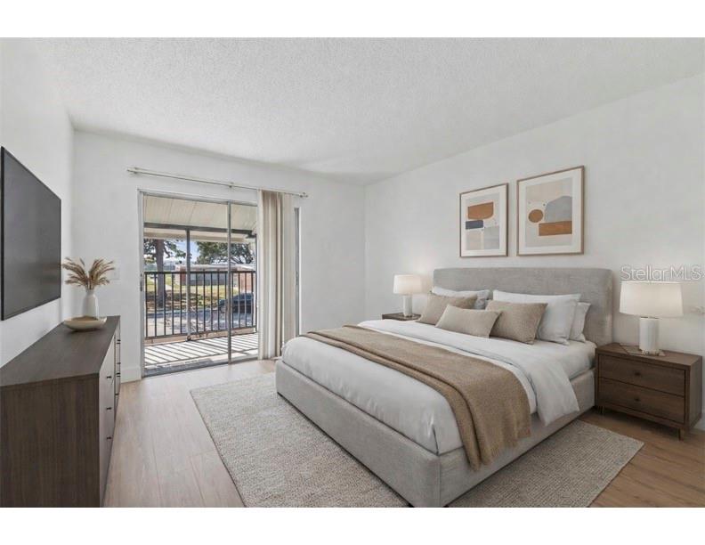 Image 3 of 27 For 4511 Oak Drive R32a