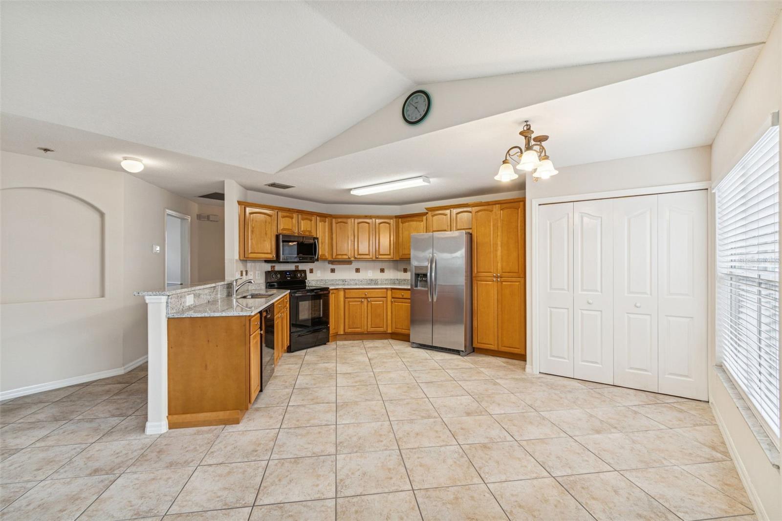 Image 11 of 57 For 2515 Leroy Street