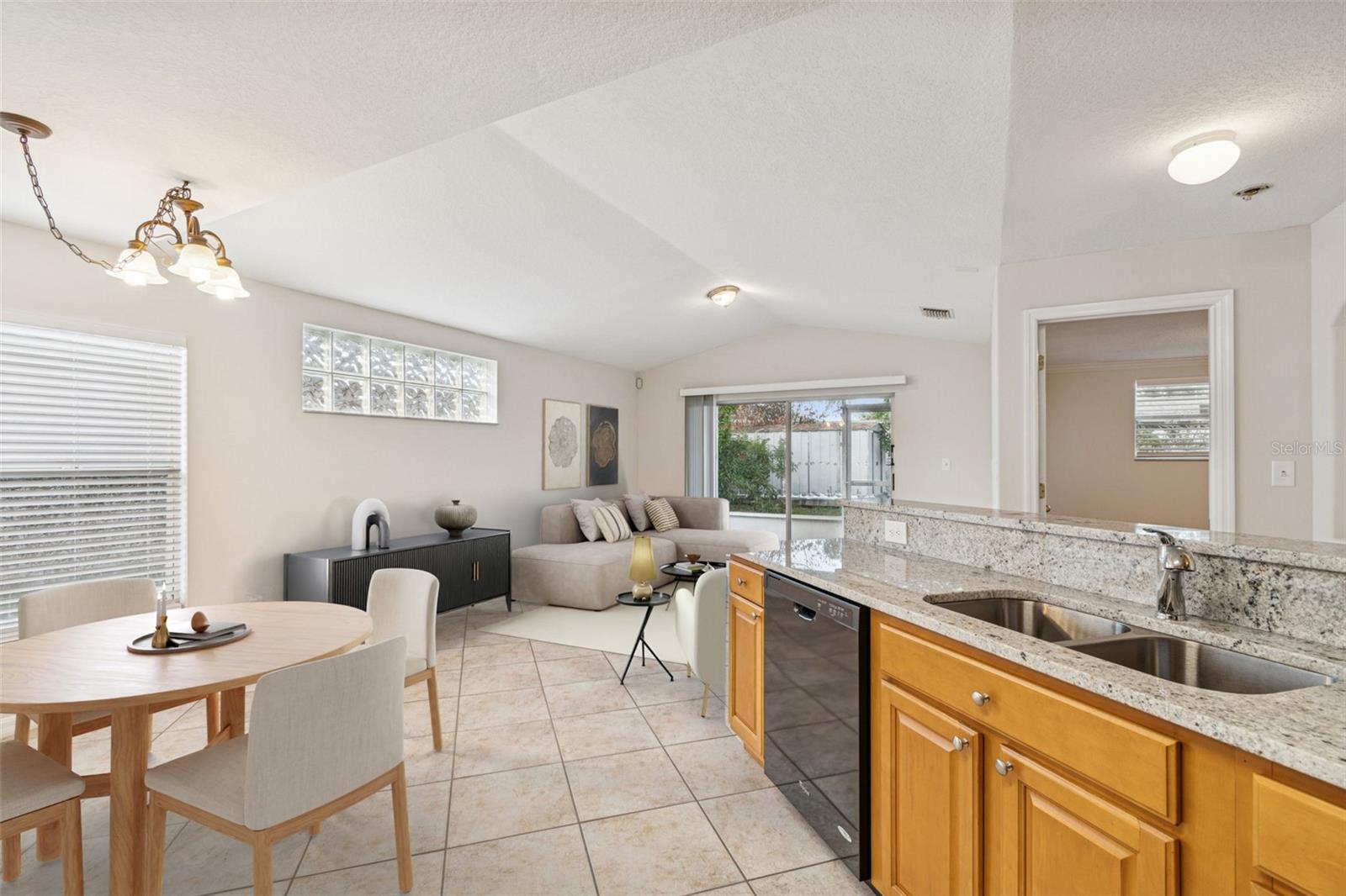 Image 17 of 57 For 2515 Leroy Street