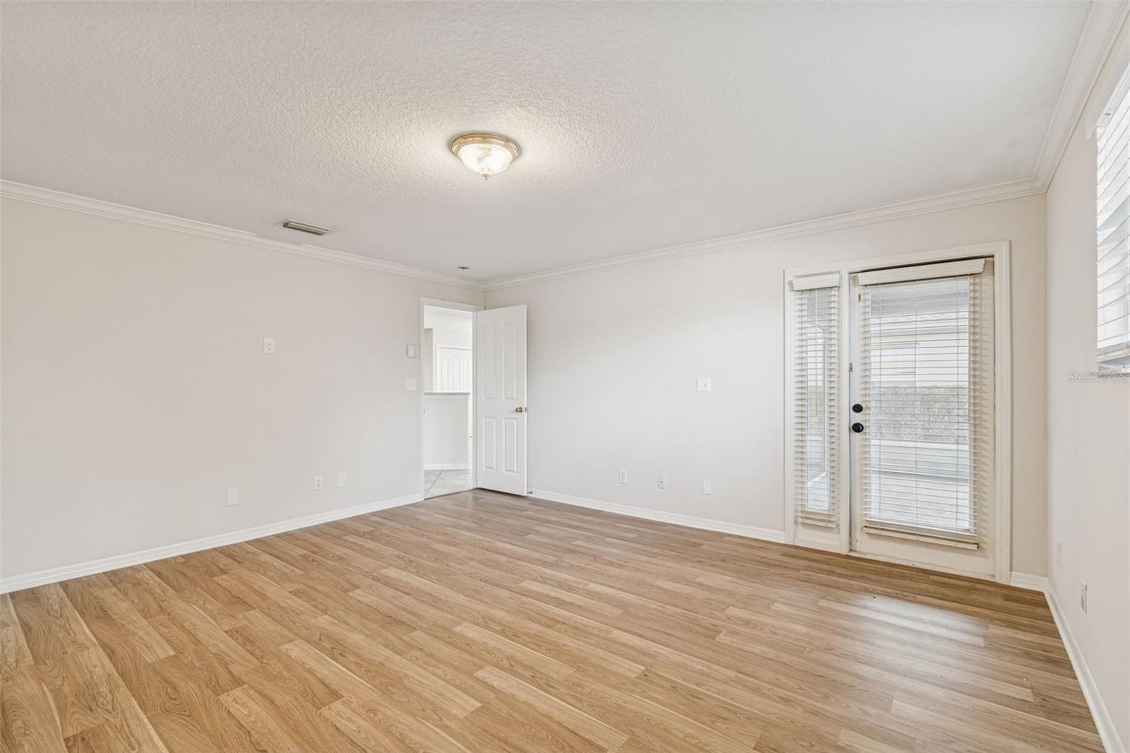 Image 23 of 57 For 2515 Leroy Street