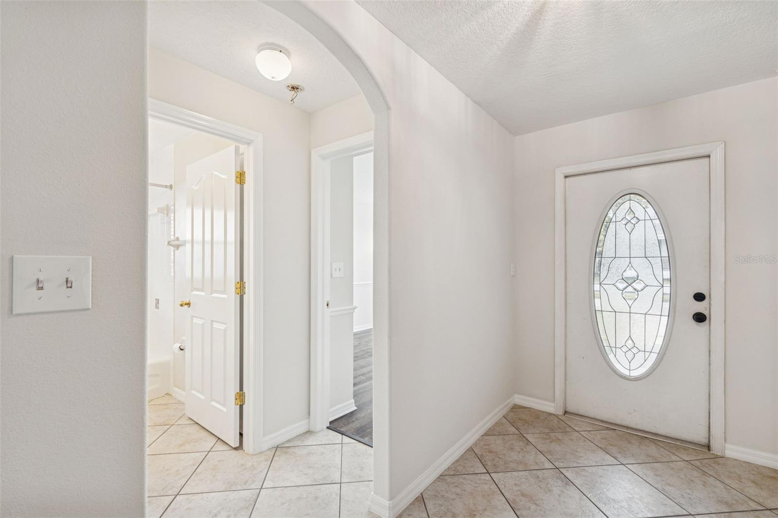 Image 28 of 57 For 2515 Leroy Street