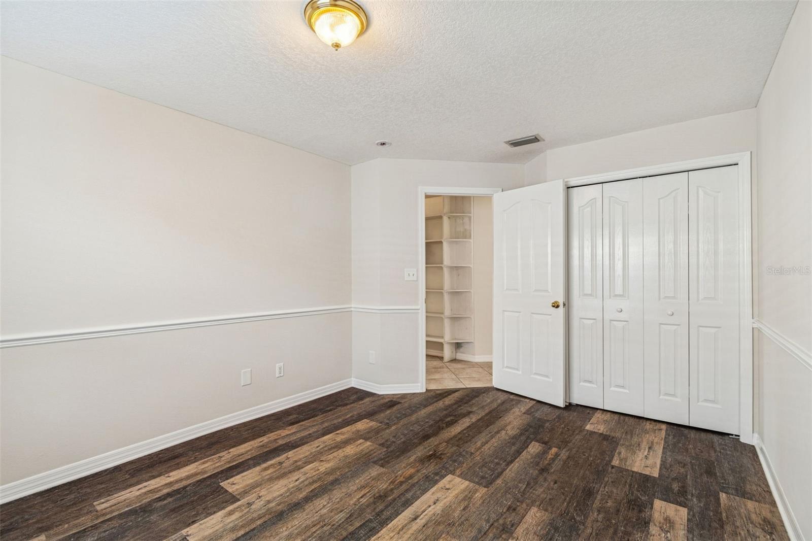 Image 38 of 57 For 2515 Leroy Street