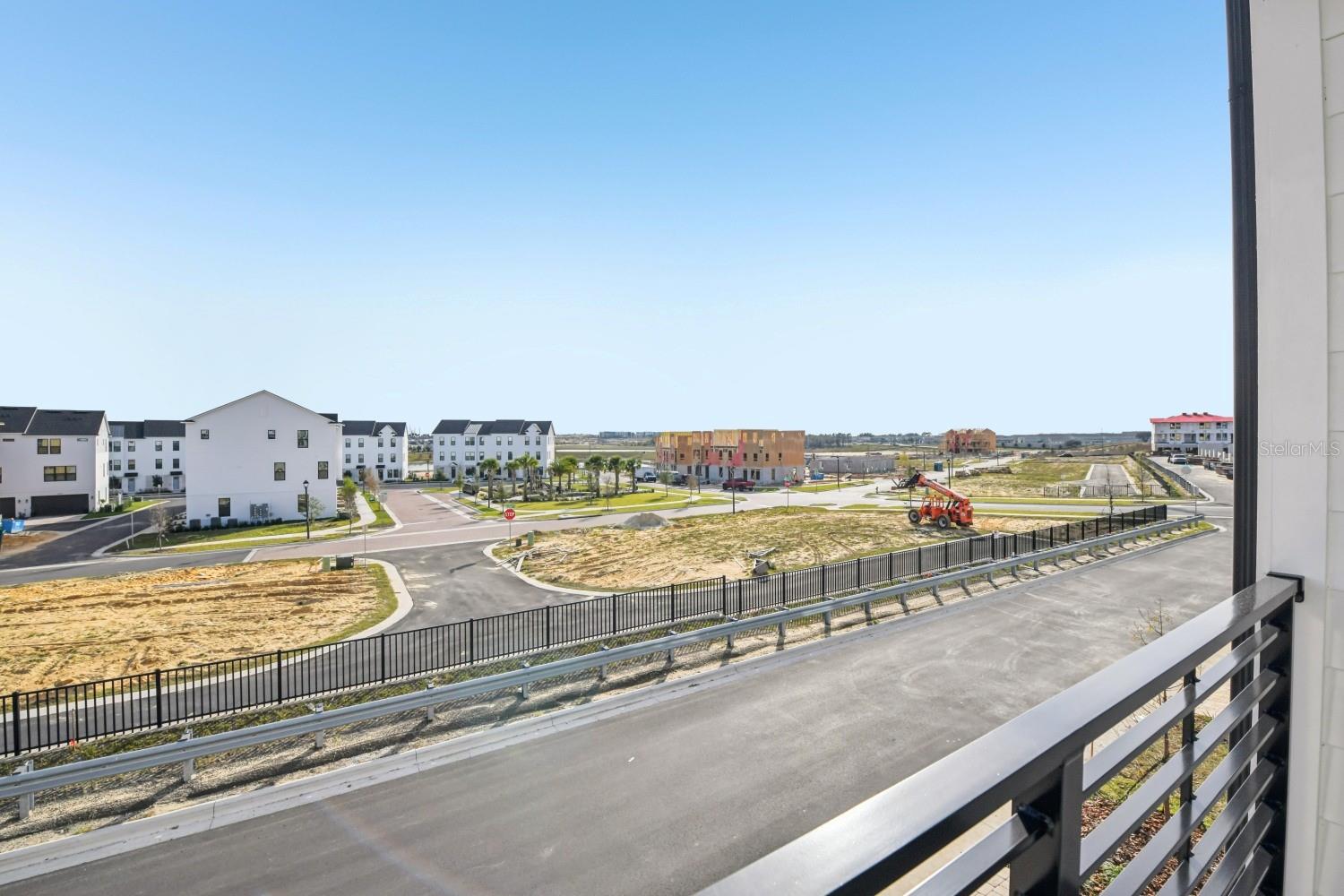 Image 20 of 42 For 15351 Hamlin Park Drive