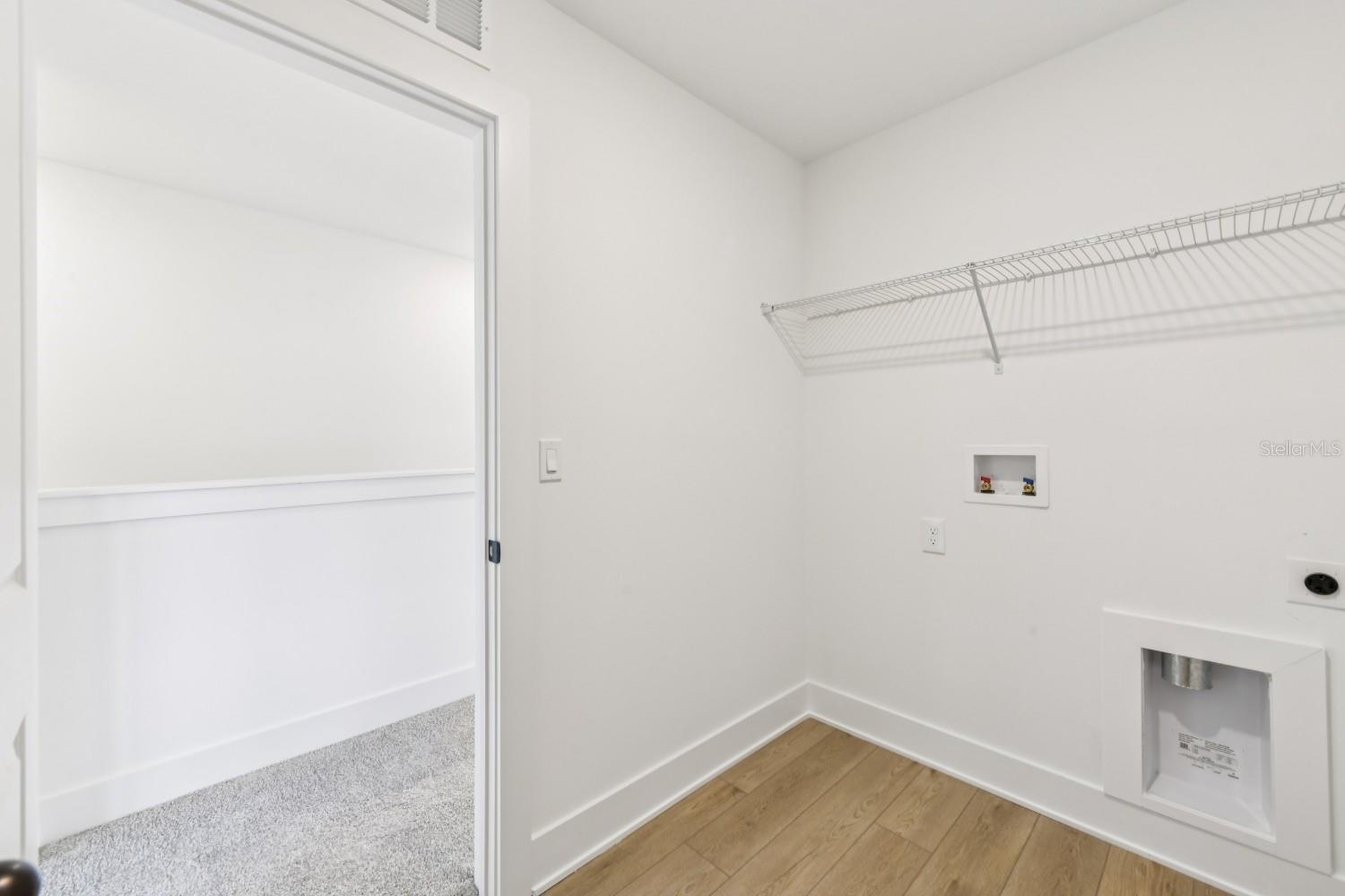 Image 23 of 42 For 15351 Hamlin Park Drive