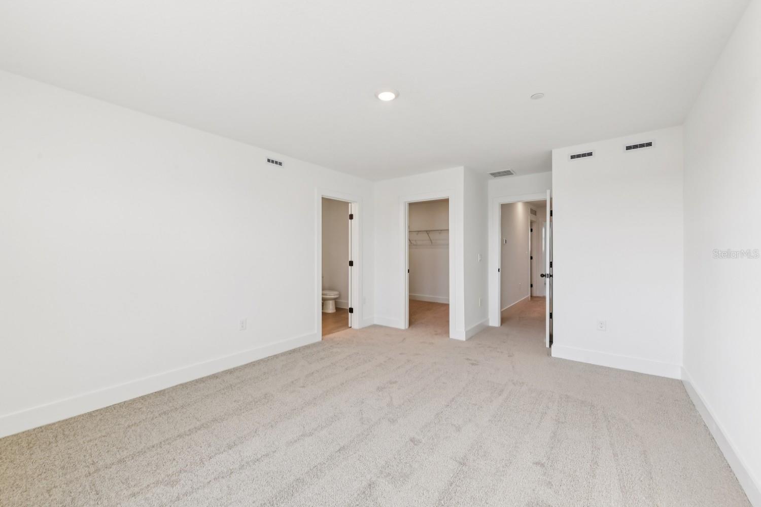 Image 29 of 42 For 15351 Hamlin Park Drive