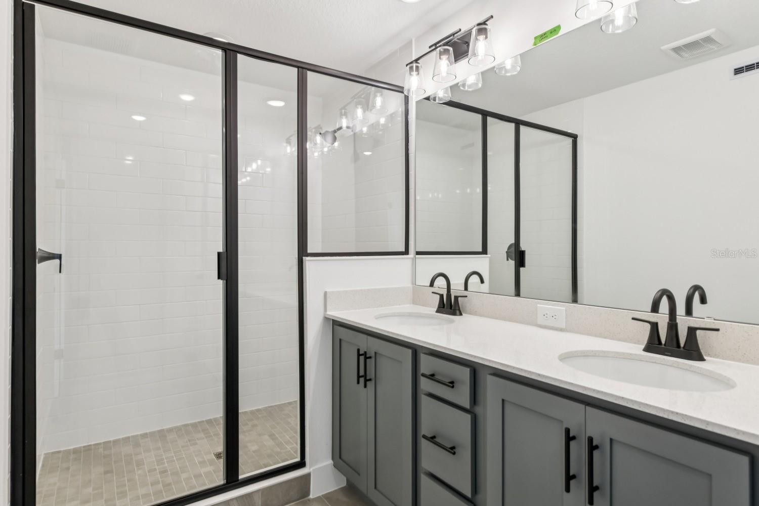 Image 32 of 42 For 15351 Hamlin Park Drive