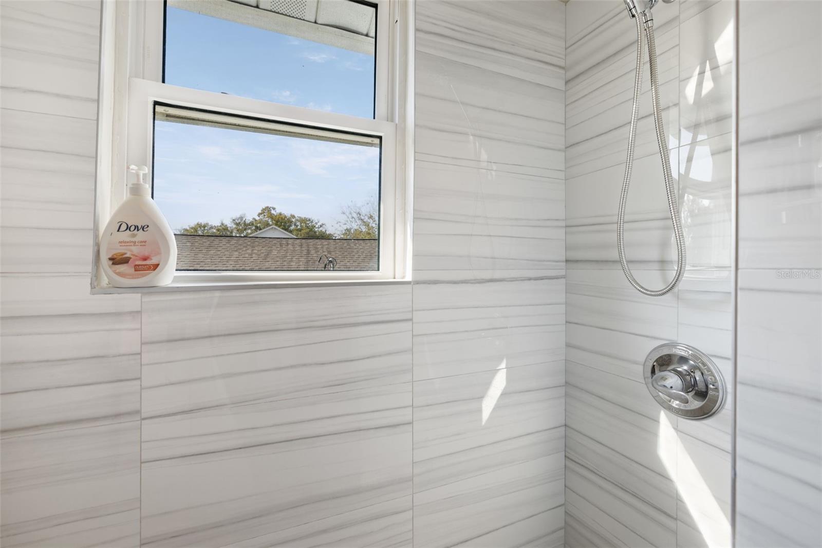 Image 29 of 38 For 203 Emma Street