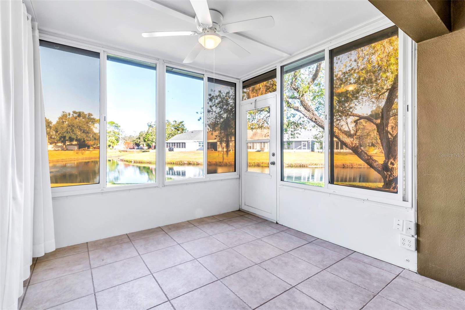 Image 18 of 49 For 17 Penzance Court