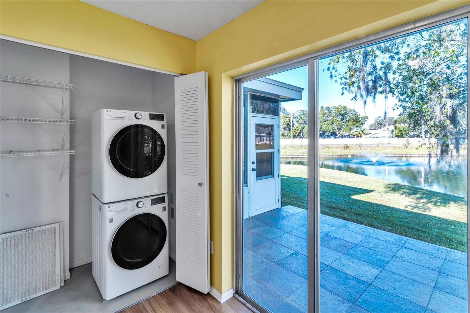 Image 21 of 49 For 17 Penzance Court